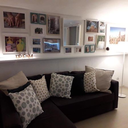 Cattaro Street - Apartment Near The Sea Бари Екстериор снимка